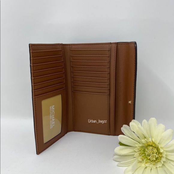 Michael Kors JST Large Trifold Wallet - Picture 8 of 10